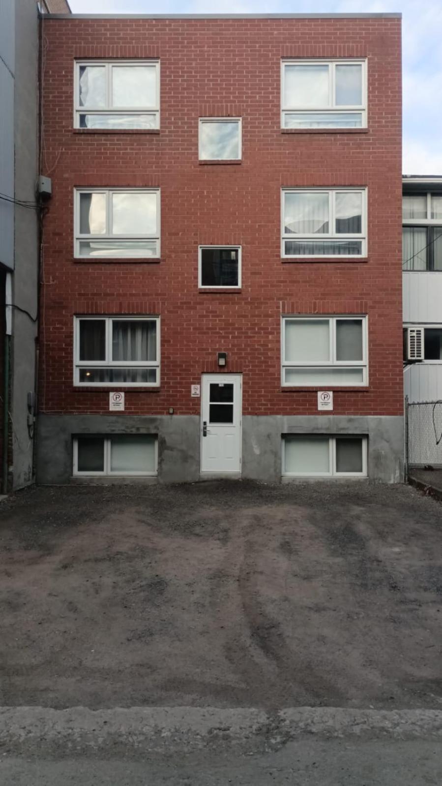 Romantic Studio In The Heart Of Little Italy By Den Stays Montreal Luaran gambar